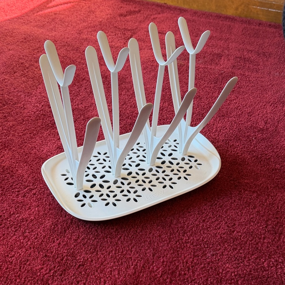 White Bottle Drying Rack